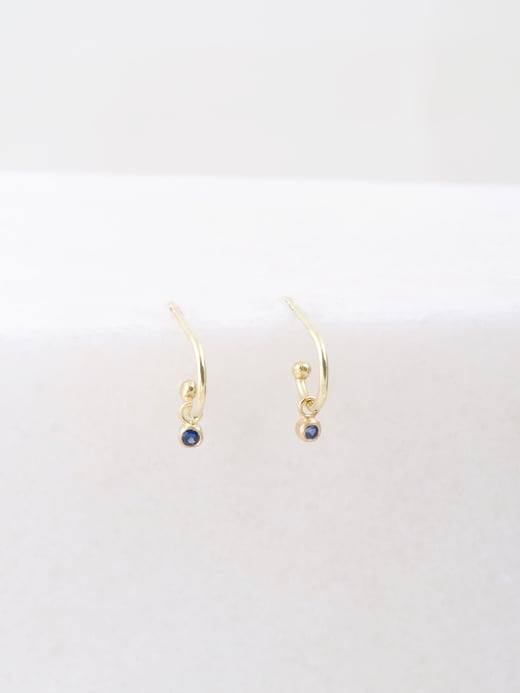 Elisa Lee - Geboortestenen - Birthstone Creole Oorbellen - Saffier - 18k goud vanaf 350 euro