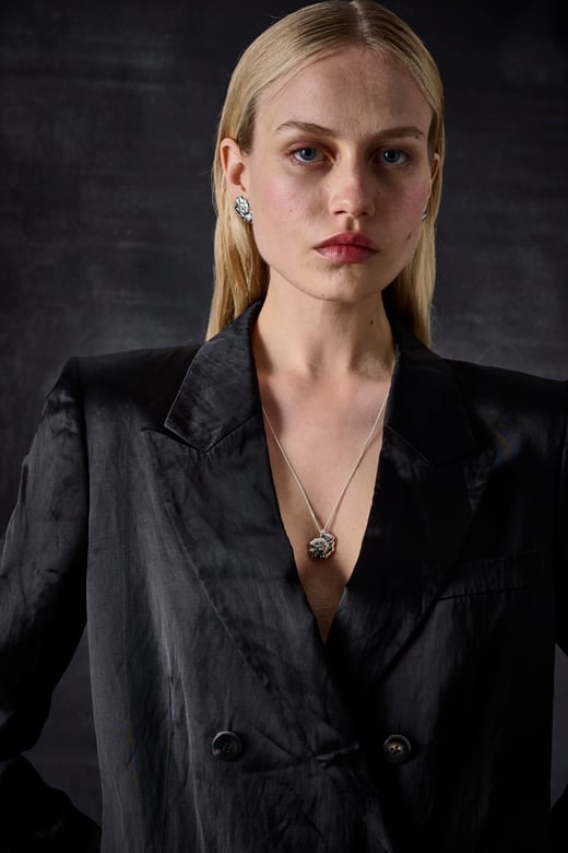 elisalee x tom eerebout_the shell halssnoer_zilver vanaf 400 euro - 18k goud vanaf 1850 euro