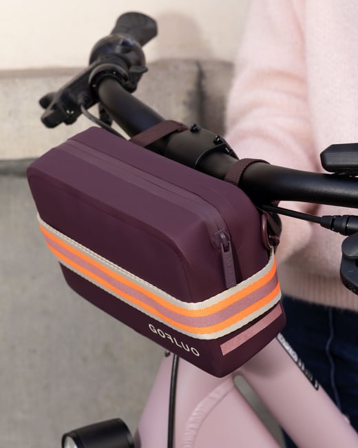 GOFLUO-©YadeDemet-colette-burgundy-€49-00006