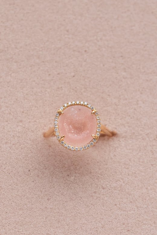 Karolin Van Loon - Rocky Ring Blush -2.200 euro
