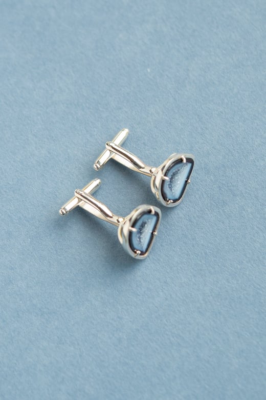KarolinVanLoon-Cufflinks-Blue-€900-2