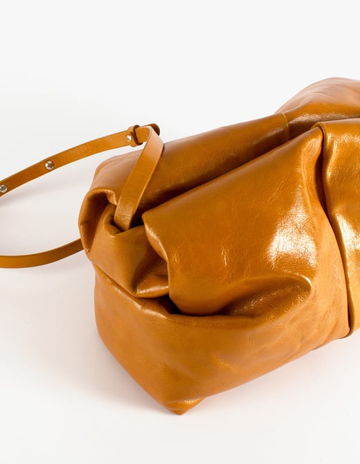 annelies-timmermans_nina_zeus_caramel_495euro_03