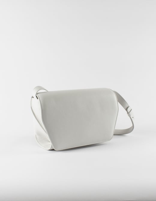 annelies-timmermans_phil-luxury-off-white_435euro_07